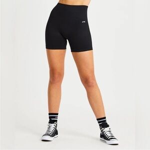 AYBL Balance V2 Seamless Shorts Black Bike Shorts Size Medium High Rise